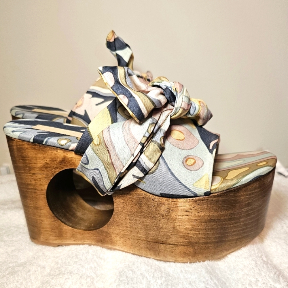 Cult Gaia Anna platforms size 39